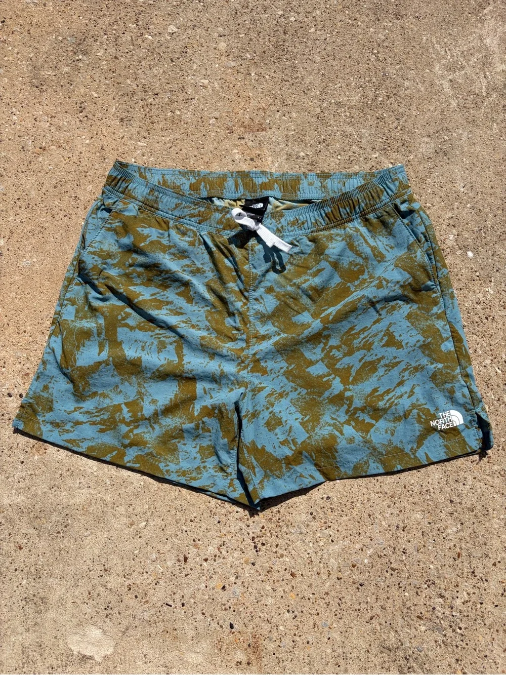 The North Face Men’s L Nylon Shorts Graphic Blue Gold Drawstring